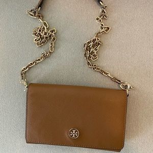 Tory Burch Robinson Chain Wallet